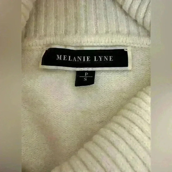Melanie Lyne Cable Knit Cowl  Neck Flattering Fit So Soft Cream Sweater Small - Picture 4 of 6